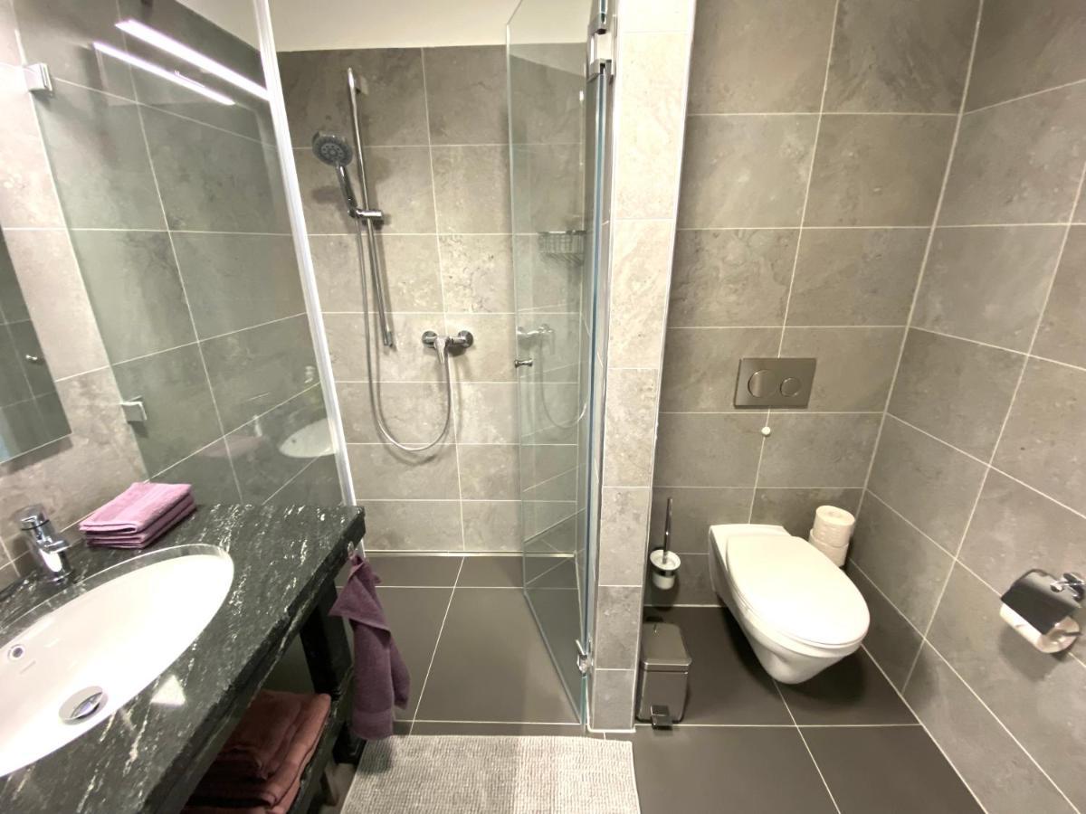 Lilie Appartement In Heviz Mit Tiefgarage, New And Modern Ngoại thất bức ảnh