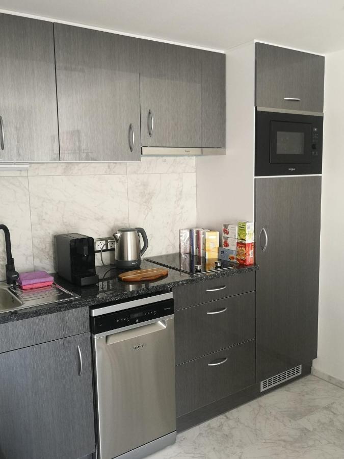 Lilie Appartement In Heviz Mit Tiefgarage, New And Modern Ngoại thất bức ảnh