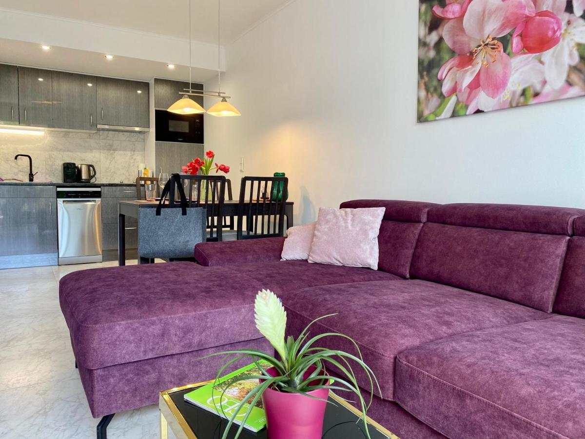 Lilie Appartement In Heviz Mit Tiefgarage, New And Modern Ngoại thất bức ảnh