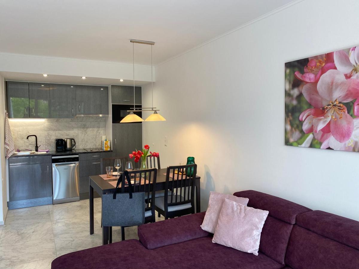 Lilie Appartement In Heviz Mit Tiefgarage, New And Modern Ngoại thất bức ảnh